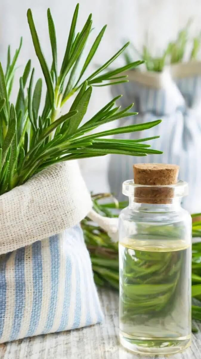 Matu kondicionieris ar šī sviestu un rozmarīna ēterisko eļļu stiprumam un apjomam "Hair conditioner with Shea butter & Rosemary Essential Oil"