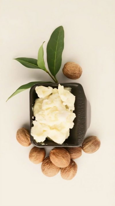 Krēms ar kamieļu pienu un šī sviestu "Camel Milk cream with Shea butter"