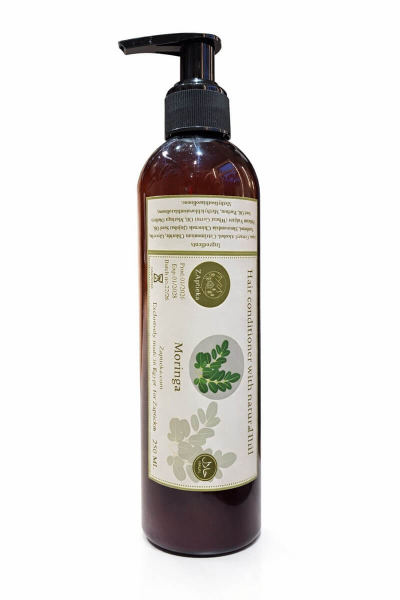 Mitrinošs kondicionieris ar dabīgām eļļām un moringas eļļu "Hair conditioner with Natural Oils & Moringa Oil"