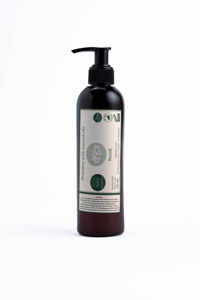 Šampūns ar dabīgajām eļļām un neroli ēterisko eļļu visu matu tipu kopšanai un atjaunošanai "Shampoo with Natural Oils & Neroli Essential Oil"