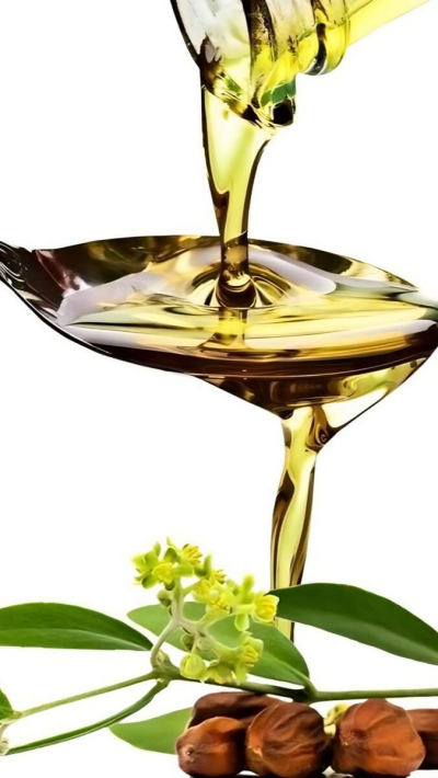 Šampūns ar dabīgām eļļām un rozmarīna ēterisko eļļu matu spēkam un apjomam "Shampoo with Natural Oils & Rosemary Essential Oil"